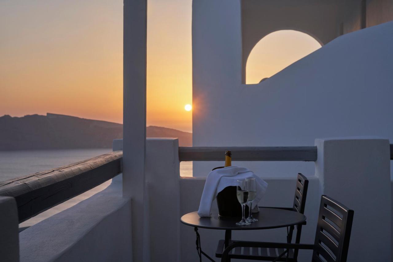 Hotel Mr And Mrs White Oia - Santorini Zewnętrze zdjęcie